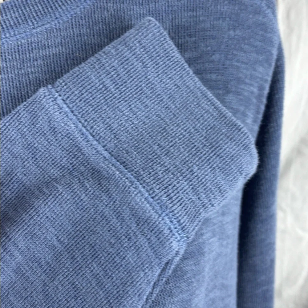 Banana Republic Lightweight Knit Sweater | Men’s SZ Medium | Soft Blue Crewneck